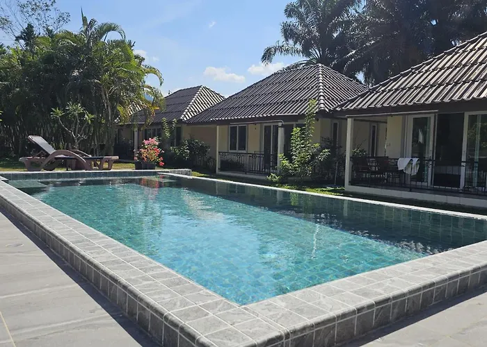 Charpoot Cottage Khao Lak